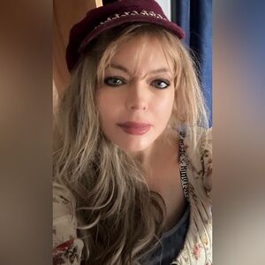 Meet your Posher, Zena Lynn